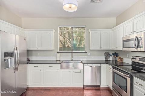1976 E Harrison St, Gilbert, AZ 85295 photo 9