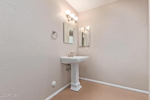 2206 E Des Moines Cir, Mesa, AZ 85213 photo 37