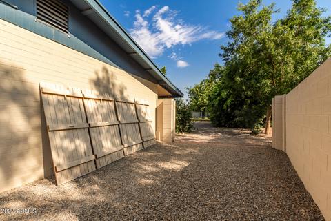 2206 E Des Moines Cir, Mesa, AZ 85213 photo 46