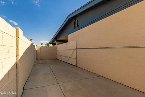 2206 E Des Moines Cir, Mesa, AZ 85213 photo 43