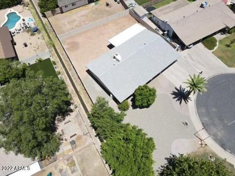 2206 E Des Moines Cir, Mesa, AZ 85213 photo 3