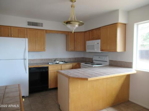 2645 W Cactus Wren St, Apache Junction, AZ 85120 photo 4