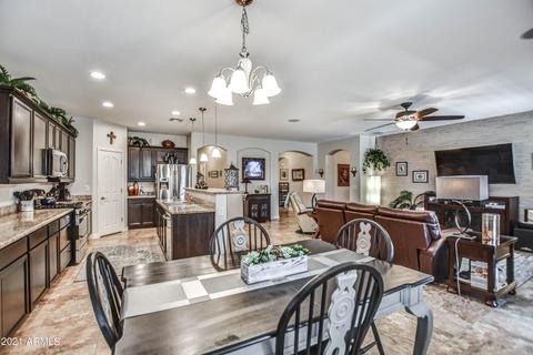 2988 E Santa Fe Ln, Gilbert, AZ 85297 photo 14