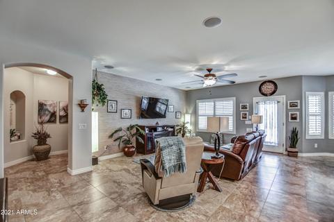2988 E Santa Fe Ln, Gilbert, AZ 85297 photo 8