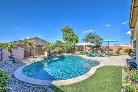 2988 E Santa Fe Ln, Gilbert, AZ 85297 photo 4