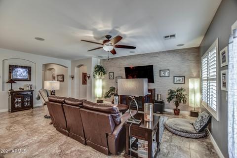 2988 E Santa Fe Ln, Gilbert, AZ 85297 photo 9