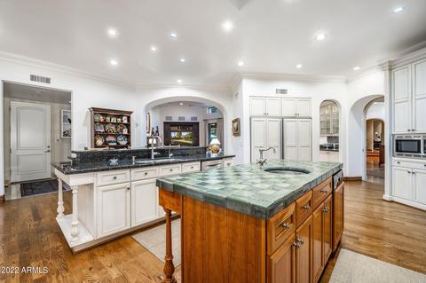 1402 E Colt Rd, Tempe, AZ 85284 photo 11