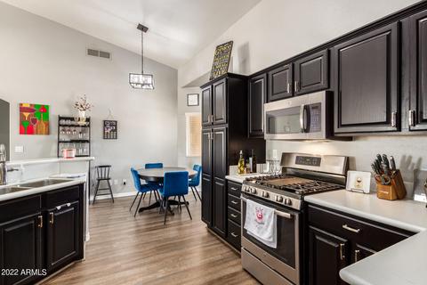 1526 E Desert Ln, Phoenix, AZ 85042 photo 12