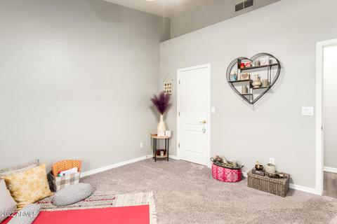 1526 E Desert Ln, Phoenix, AZ 85042 photo 19