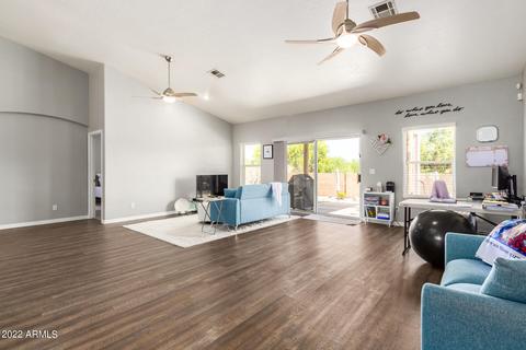 1526 E Desert Ln, Phoenix, AZ 85042 photo 5