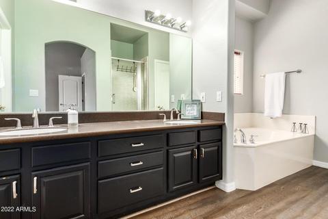 1526 E Desert Ln, Phoenix, AZ 85042 photo 17