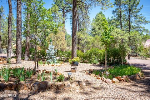 2139 N Woods Dr, Overgaard, AZ 85933 photo 12