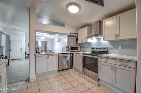 2001 E Saint Catherine Ave, Phoenix, AZ 85042 photo 15