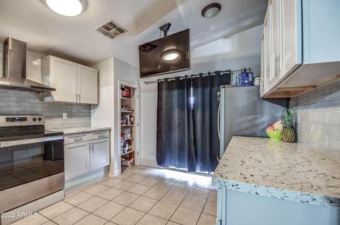 2001 E Saint Catherine Ave, Phoenix, AZ 85042 photo 11