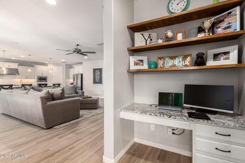 10123 E Satellite Dr, Mesa, AZ 85212 photo 6