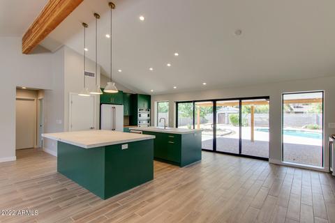 4208 E Catalina Dr, Phoenix, AZ 85018 photo 9