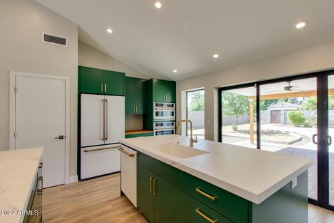 4208 E Catalina Dr, Phoenix, AZ 85018 photo 12