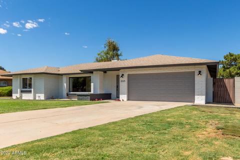 2025 E Watson Dr, Tempe, AZ 85283 photo 3
