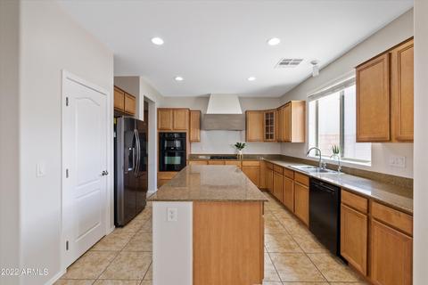 2745 E Shannon St, Gilbert, AZ 85295 photo 13