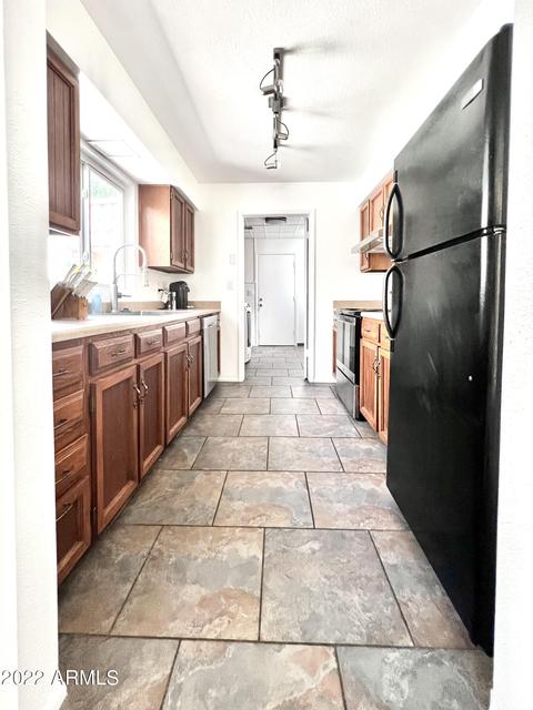 505 E Colgate Dr, Tempe, AZ 85283 photo 8