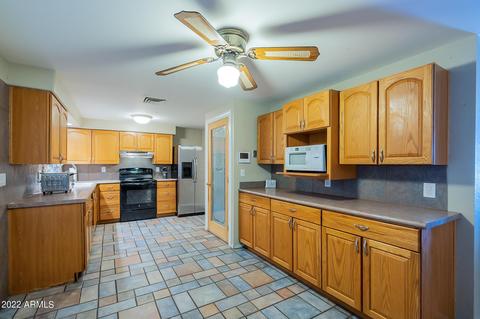 3602 N 72nd Dr, Phoenix, AZ 85033 photo 4