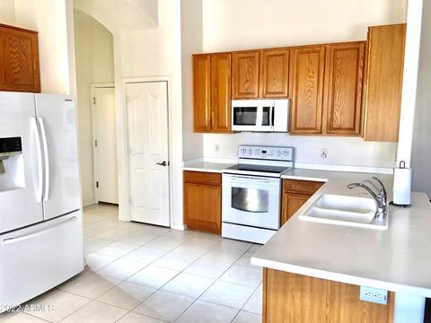 9557 E Princess Dr, Mesa, AZ 85207 photo 2
