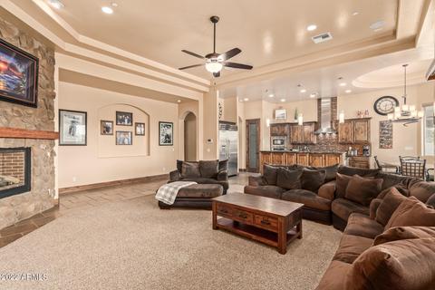 4202 Estrella Ct, Gilbert, AZ 85296 photo 11