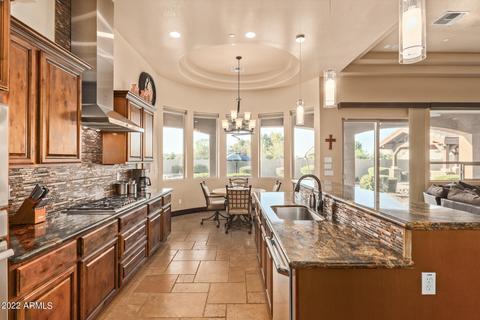 4202 Estrella Ct, Gilbert, AZ 85296 photo 3