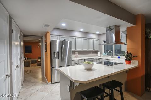 944 E Lois Ln, Phoenix, AZ 85020 photo 10
