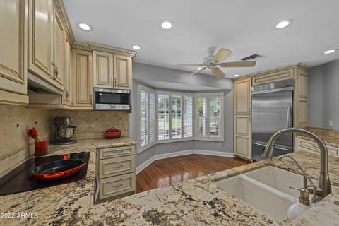 121 W Harmont Dr, Phoenix, AZ 85021 photo 17
