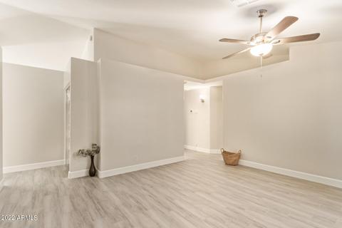 1068 S Wanda Dr, Gilbert, AZ 85296 photo 5