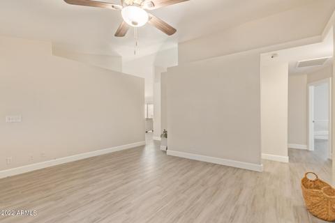 1068 S Wanda Dr, Gilbert, AZ 85296 photo 6