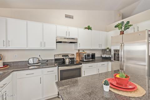 1068 S Wanda Dr, Gilbert, AZ 85296 photo 12