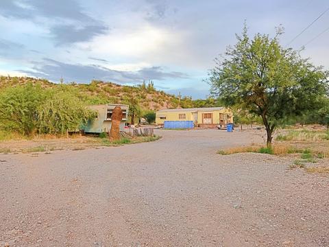 6245 N Northridge Dr, Winkelman, AZ 85192