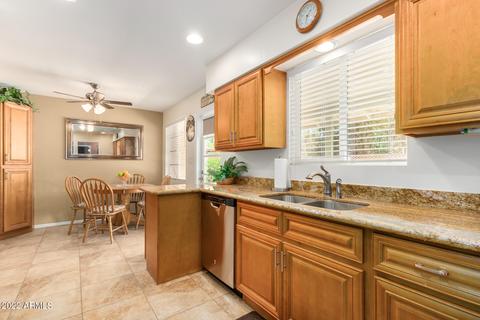 5041 E Cheery Lynn Rd, Phoenix, AZ 85018 photo 18