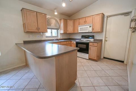 1833 E Pony Ln, Gilbert, AZ 85295 photo 4