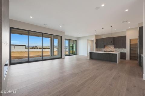 11 E Zenith Ln, Phoenix, AZ 85085 photo 5