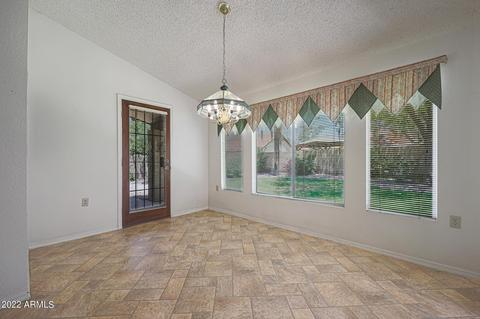 5922 E Fox Cir, Mesa, AZ 85205 photo 9