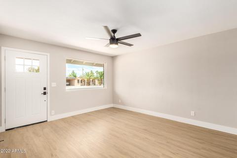2243 E Claire Dr, Phoenix, AZ 85022 photo 9