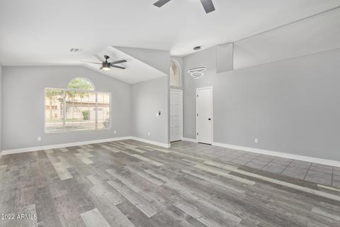 141 S Tiago Dr, Gilbert, AZ 85233 photo 5
