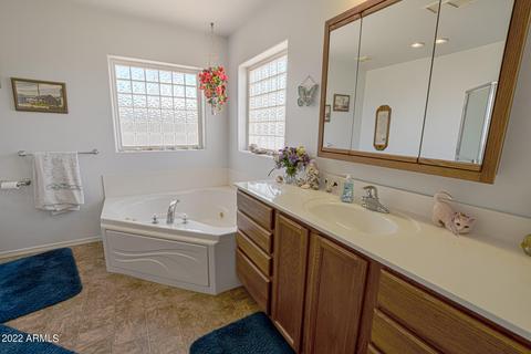 747 E Pebble Ln, Taylor, AZ 85939 photo 30