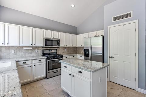 4628 E Rowel Rd, Phoenix, AZ 85050 photo 7