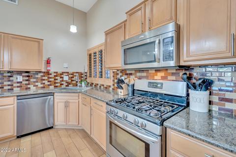 240 W Brooks St, Gilbert, AZ 85233 photo 8