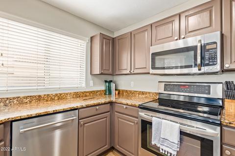 941 S Abalone Dr, Gilbert, AZ 85233 photo 16