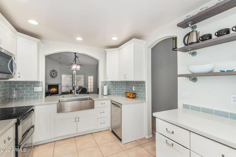 1026 S Surfside Dr, Gilbert, AZ 85233 photo 8