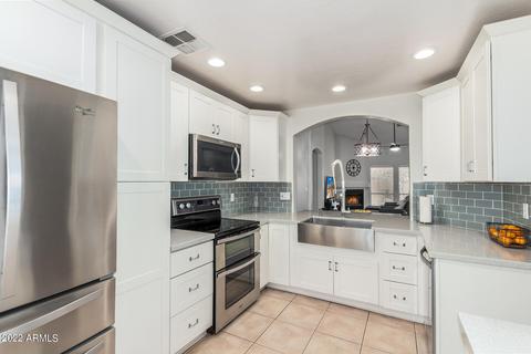 1026 S Surfside Dr, Gilbert, AZ 85233 photo 7