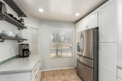 1026 S Surfside Dr, Gilbert, AZ 85233 photo 9