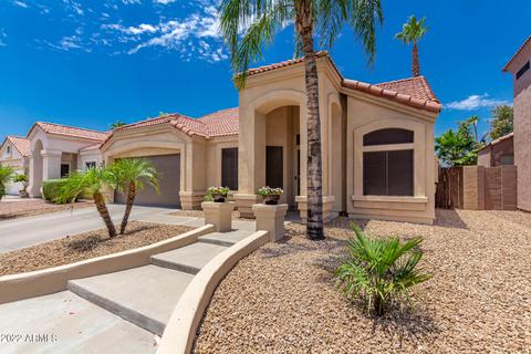 1026 S Surfside Dr, Gilbert, AZ 85233 photo 1