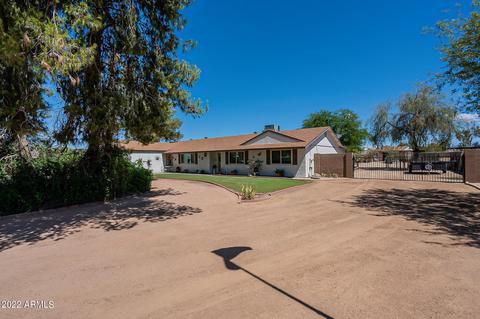 124 E Leisure Ln, Phoenix, AZ 85086 photo 4