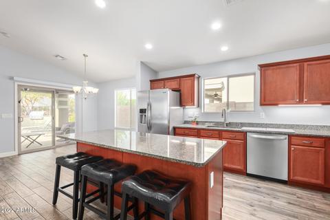 2974 E Crescent Way, Gilbert, AZ 85298 photo 9